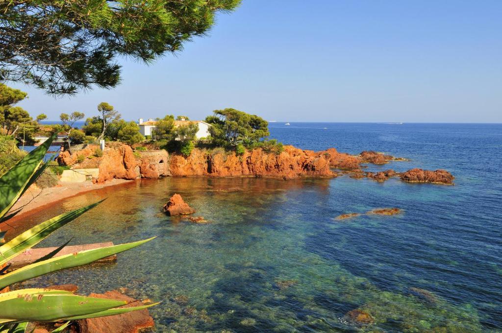 Hôtel Miléade Méditerranée - Port-Fréjus Exterior foto